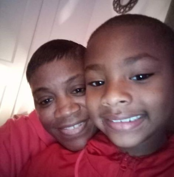 Meet your Posher, Candy - Picture 1 of 1